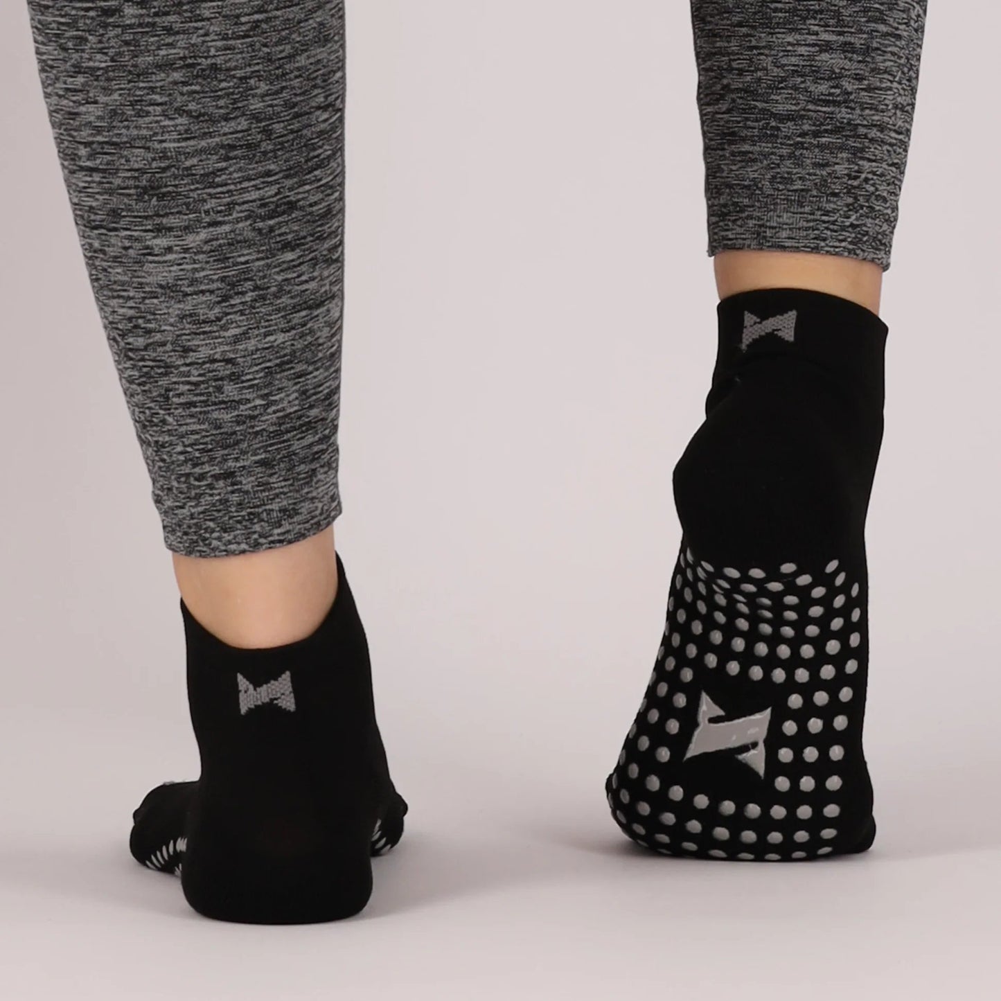 MP - Comfort Essentials -  Yoga Sokken Antislip Dames - 3 Paar - Zwart - Maat 35-38